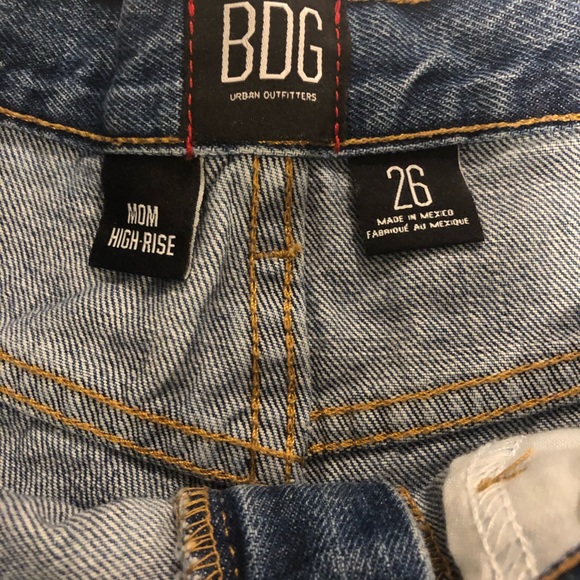 UO BDG MOM SHORTS - Picture 2 of 2